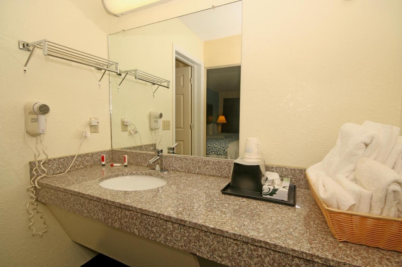 Hamilton Inn Jonesville I-77 Εξωτερικό φωτογραφία