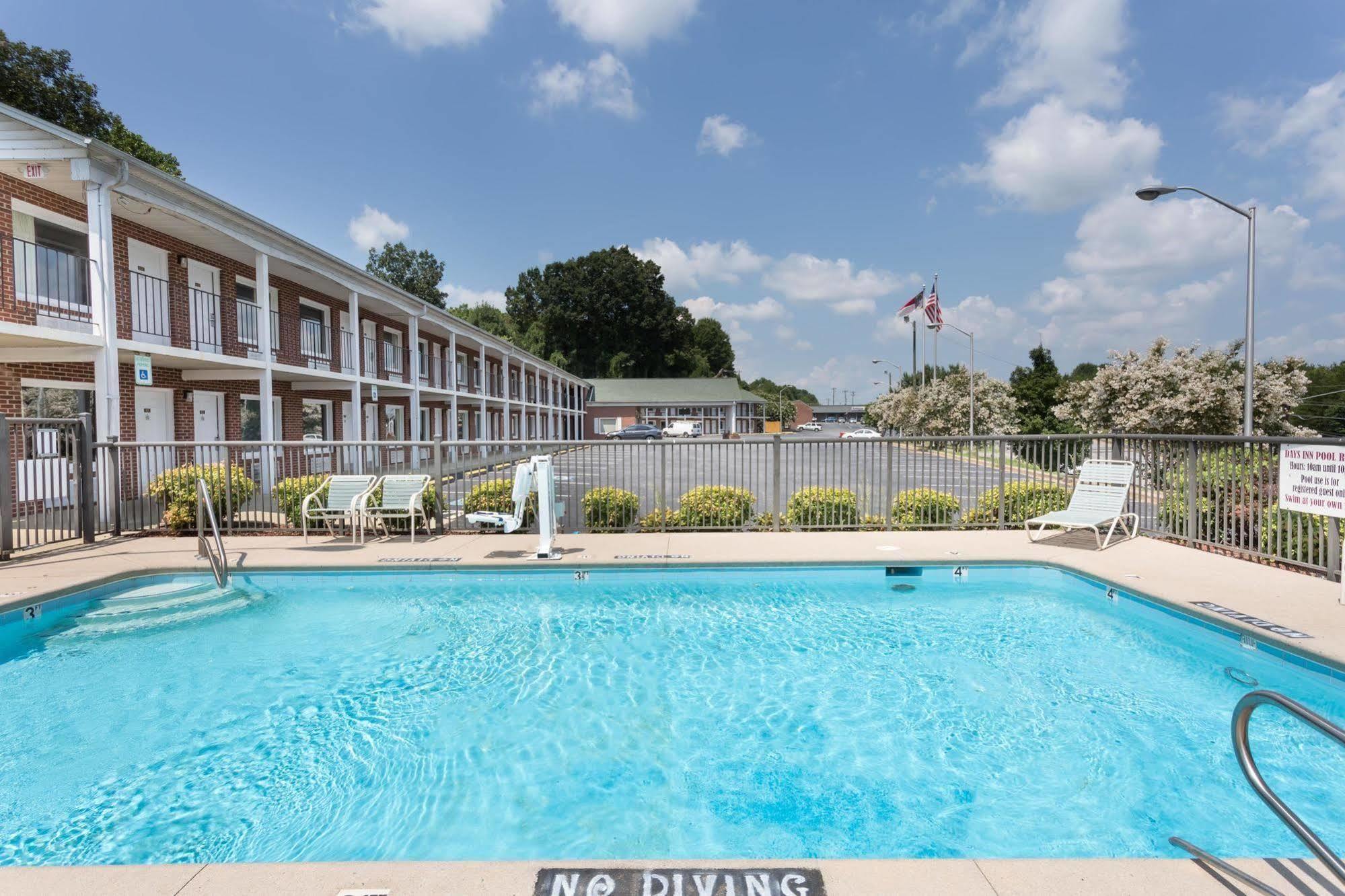 Hamilton Inn Jonesville I-77 Εξωτερικό φωτογραφία